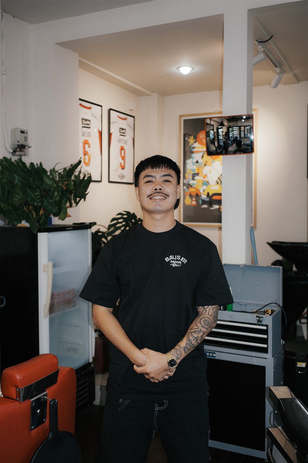 Gochan, Junior Barber